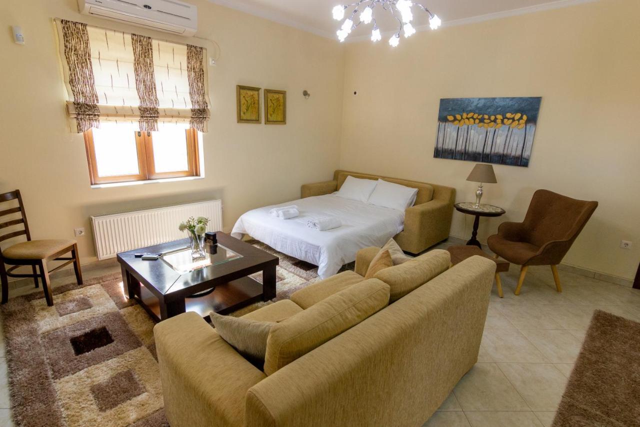 Katerina & Elia'S Family House Apartment Leonídion Екстериор снимка